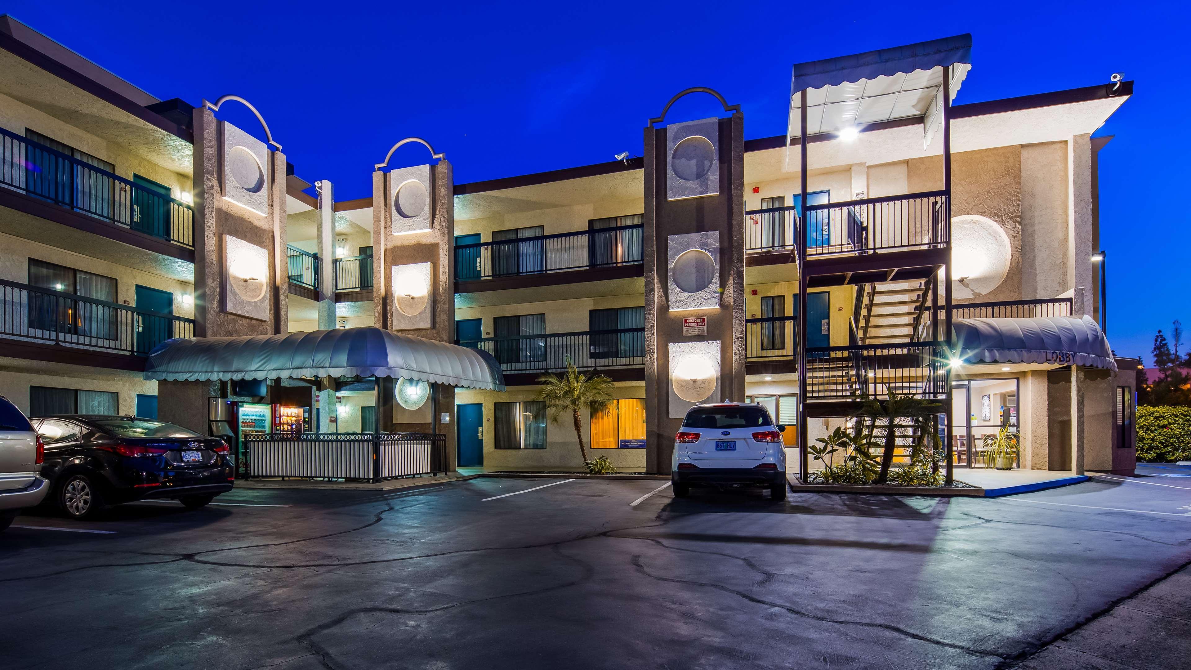 Best Western Courtesy Inn Hotel - Anaheim Resort At The Park Luaran gambar