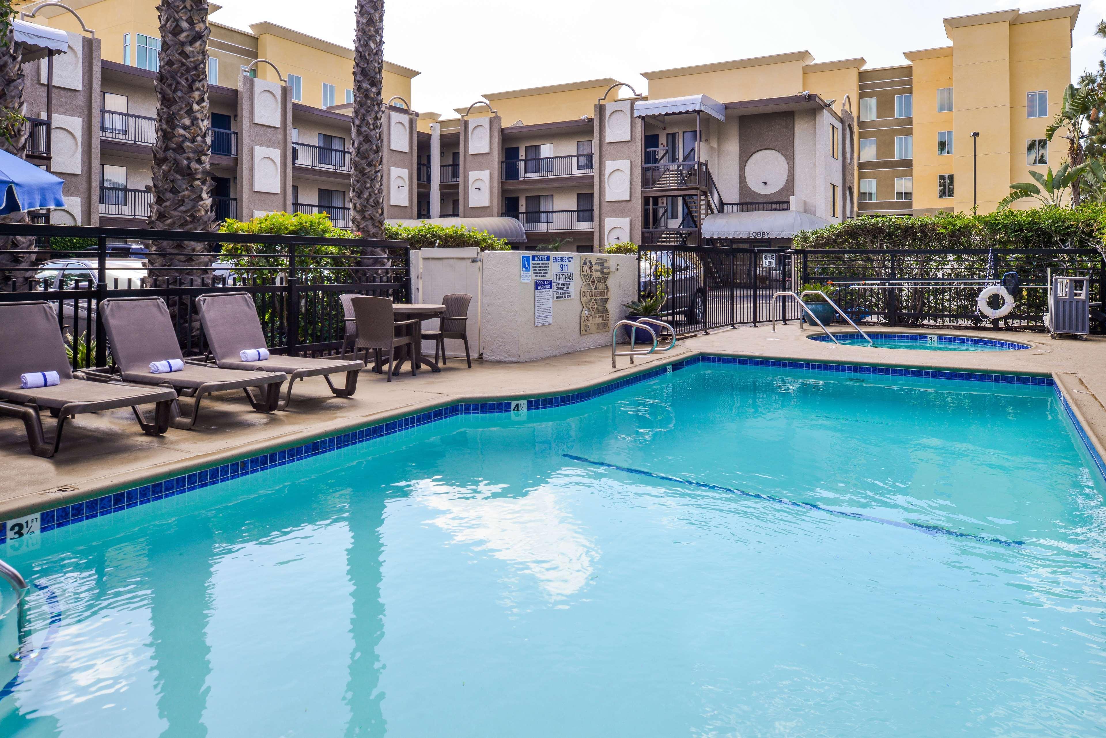 Best Western Courtesy Inn Hotel - Anaheim Resort At The Park Luaran gambar