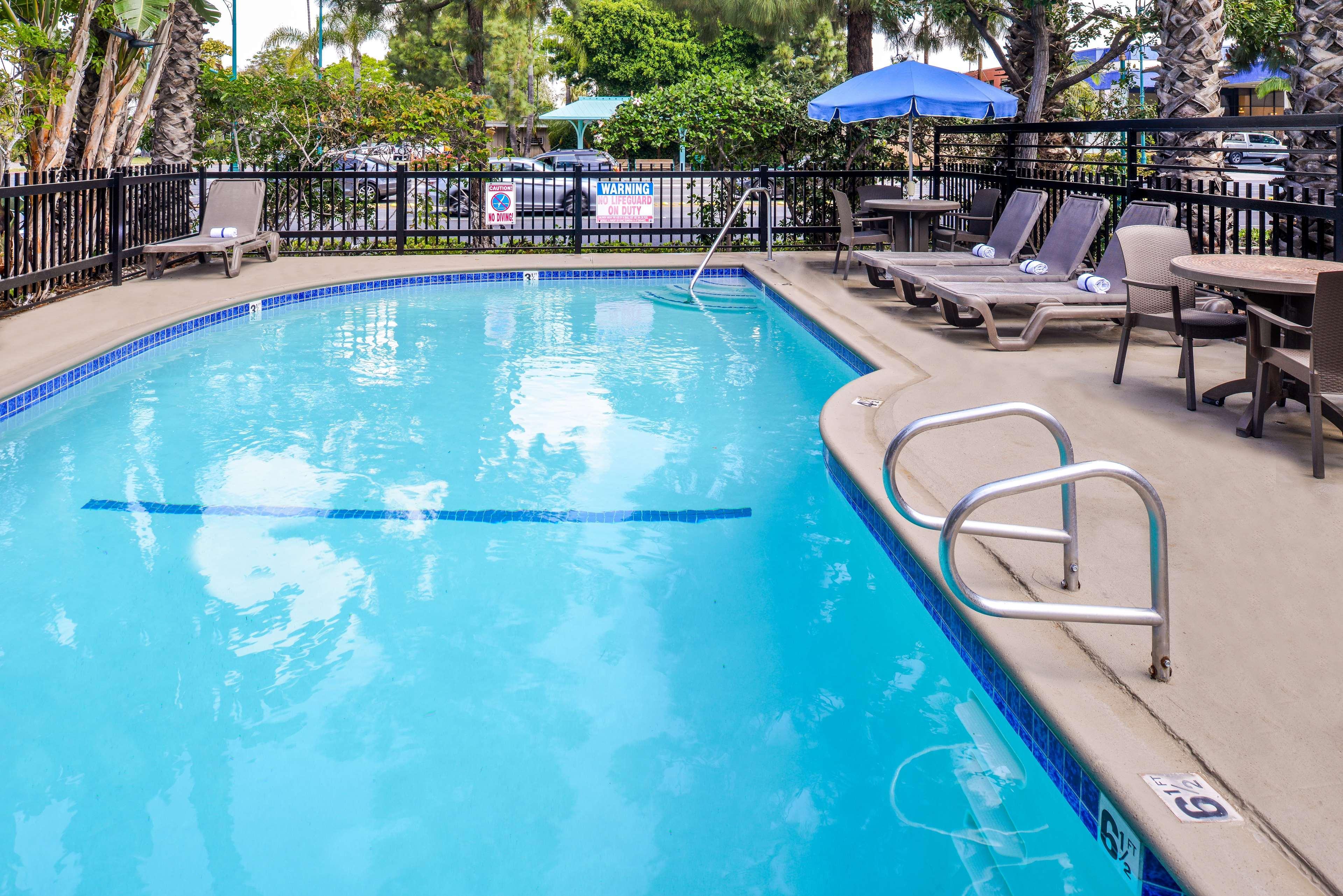 Best Western Courtesy Inn Hotel - Anaheim Resort At The Park Luaran gambar