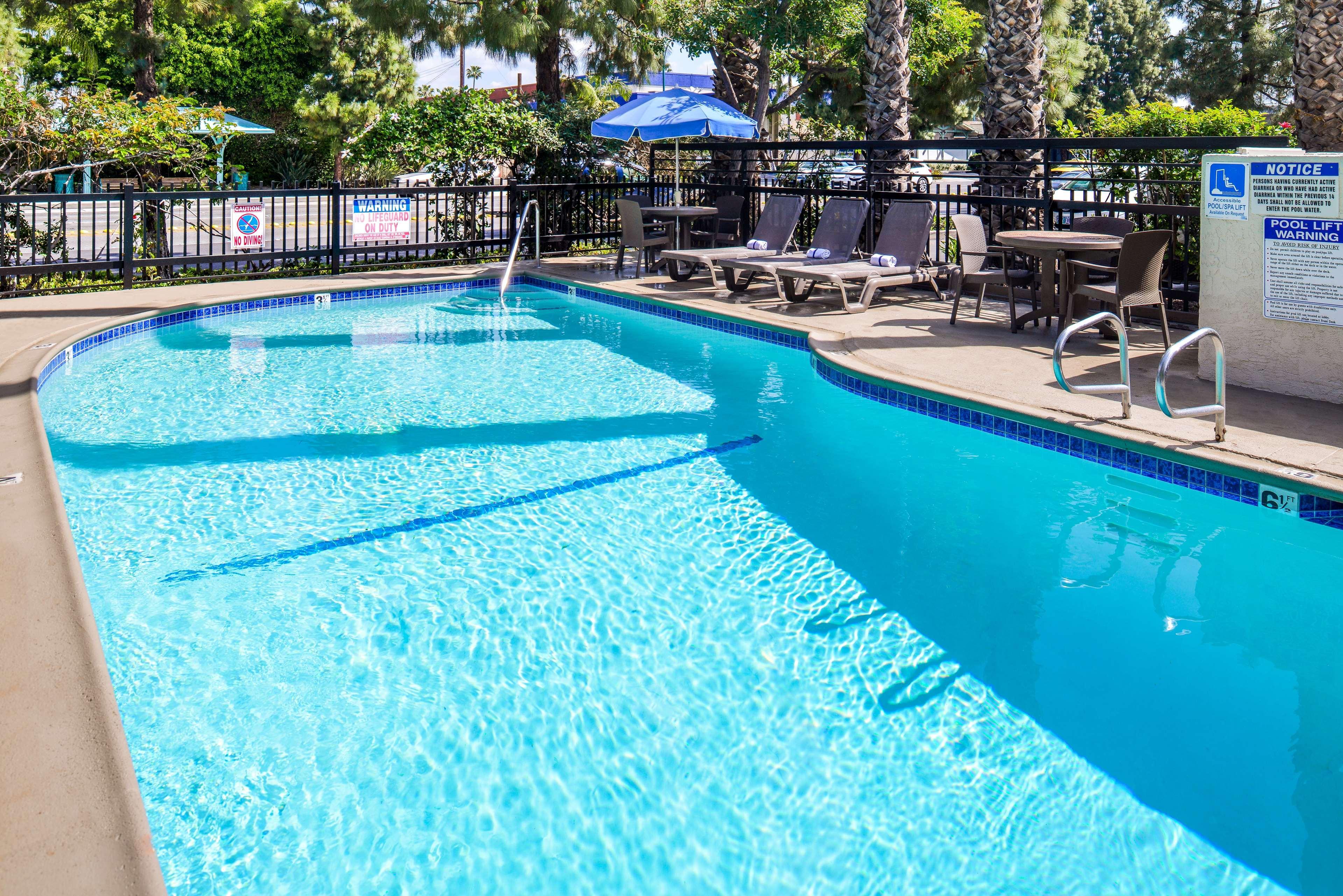 Best Western Courtesy Inn Hotel - Anaheim Resort At The Park Luaran gambar