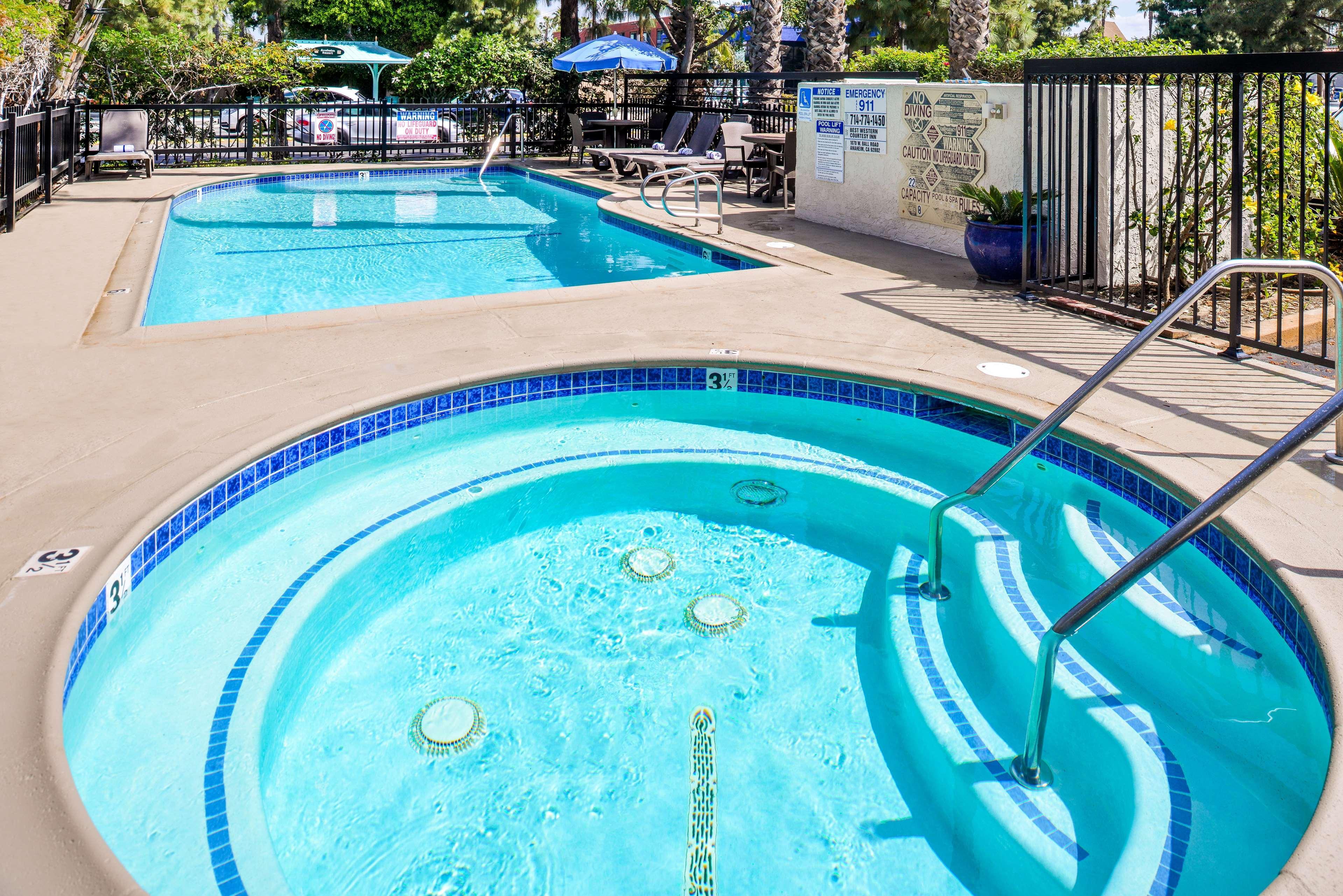 Best Western Courtesy Inn Hotel - Anaheim Resort At The Park Luaran gambar