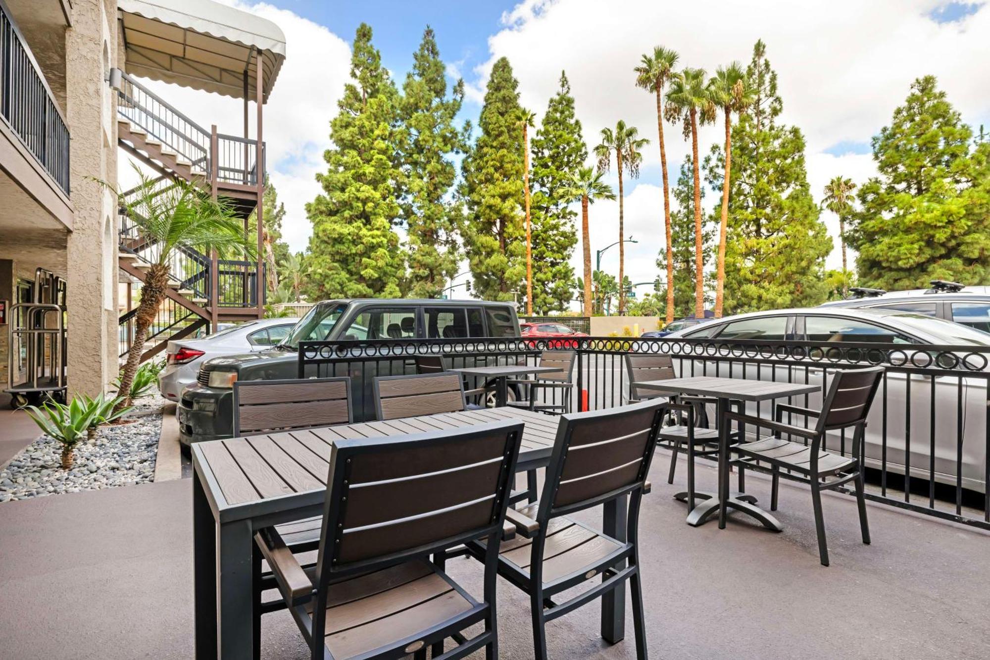 Best Western Courtesy Inn Hotel - Anaheim Resort At The Park Luaran gambar