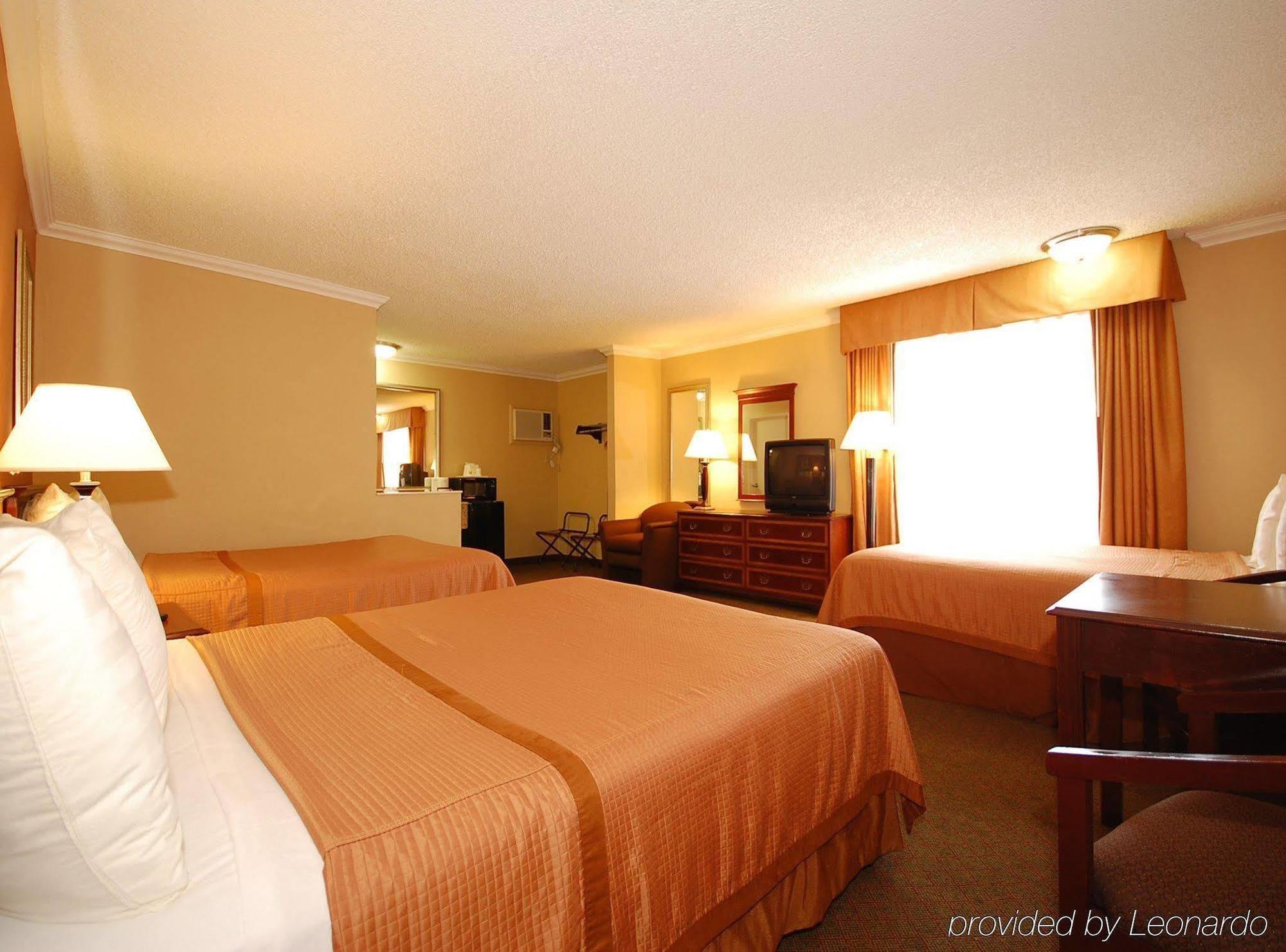Best Western Courtesy Inn Hotel - Anaheim Resort At The Park Bilik gambar
